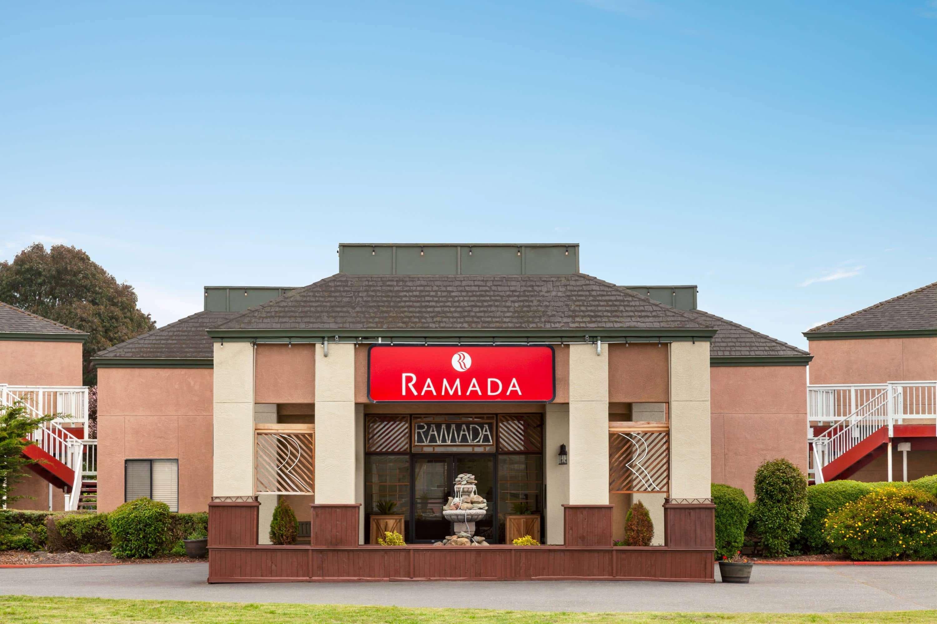 Ramada By Wyndham Arcata Hotel Exterior foto