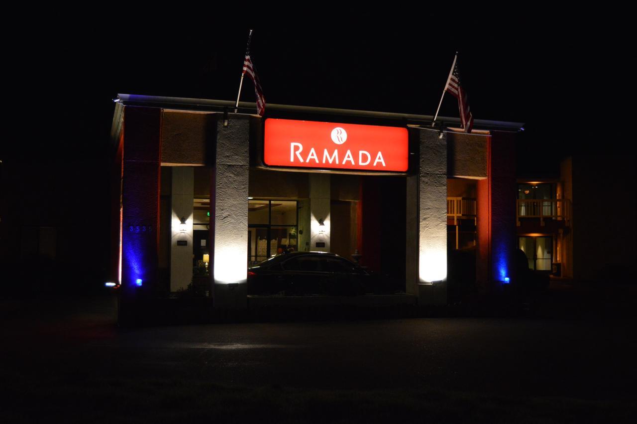 Ramada By Wyndham Arcata Hotel Exterior foto